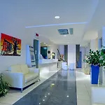 クリスタッロ 4*