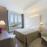 ホテル クリスタッロ 4*