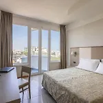 ホテル クリスタッロ 4*