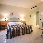 クリスタッロ 4*