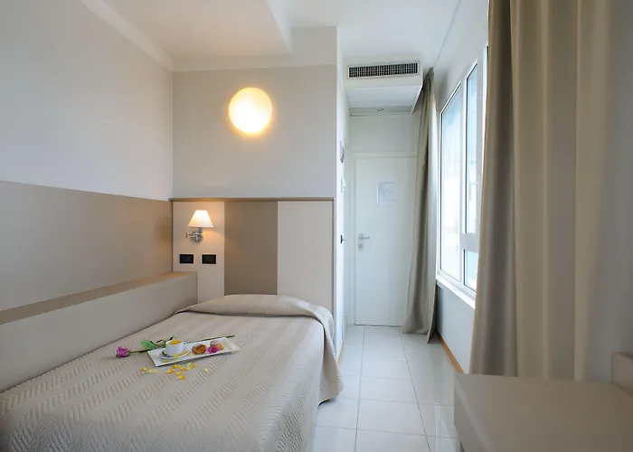 Hotel Cristallo 4*