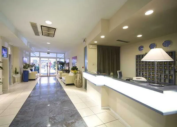 Hotel Cristallo 4*